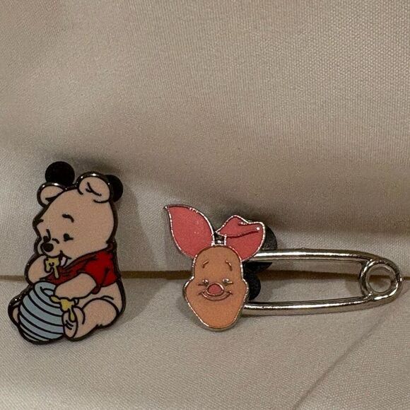 Disney Winnie the Pooh Baby & Hunny & Piglet Pin Collectible Trading 2 Pins EUC - Picture 1 of 6